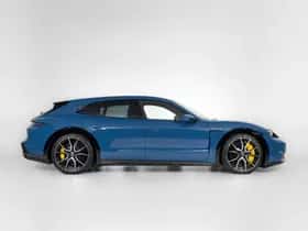 Porsche Taycan (2021) thumbnail 10