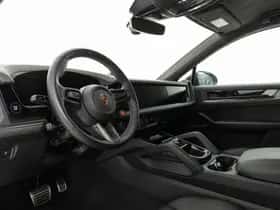 Porsche Cayenne (2024) thumbnail 3