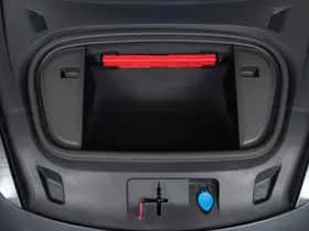 Porsche Taycan (2024) thumbnail 32