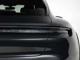 Porsche Taycan (2024) thumbnail 36