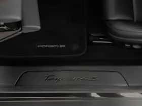 Porsche Taycan (2024) thumbnail 40