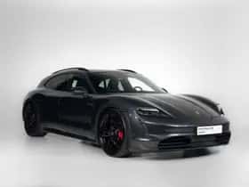 Porsche Taycan (2024) thumbnail 5
