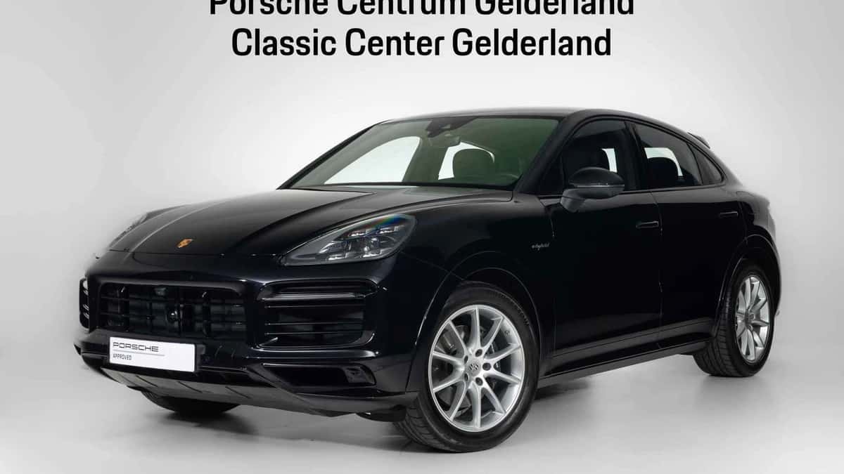 Porsche Cayenne (2022) — foto 1
