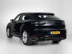 Porsche Cayenne (2022) thumbnail 2