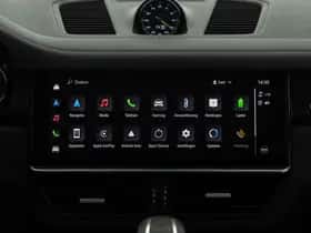 Porsche Cayenne (2022) thumbnail 12