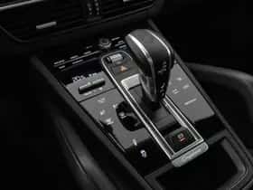 Porsche Cayenne (2022) thumbnail 17