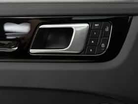 Porsche Cayenne (2022) thumbnail 42