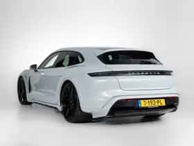 Porsche Taycan (2023) thumbnail 2
