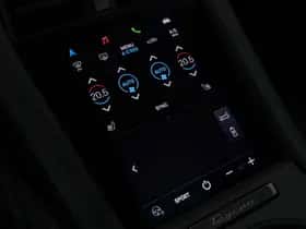 Porsche Taycan (2023) thumbnail 13