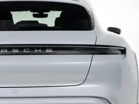 Porsche Taycan (2023) thumbnail 28