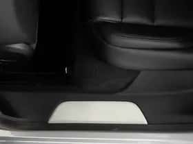 Porsche Taycan (2023) thumbnail 33