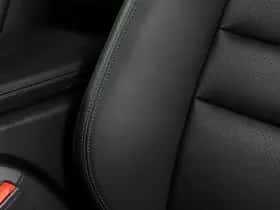 Porsche Taycan (2023) thumbnail 44