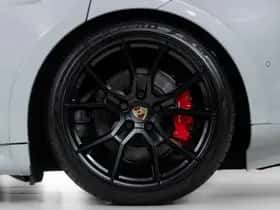 Porsche Taycan (2023) thumbnail 48