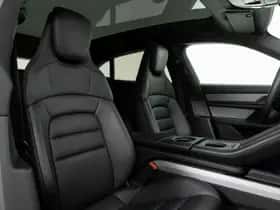 Porsche Taycan (2023) thumbnail 8