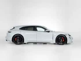Porsche Taycan (2023) thumbnail 10