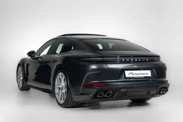 Porsche Panamera (2026) thumbnail 2