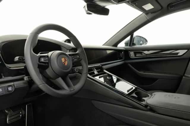 Porsche Panamera (2026) thumbnail 3
