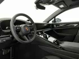 Porsche Panamera (2026) thumbnail 3