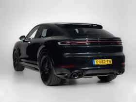 Porsche Cayenne (2024) thumbnail 2