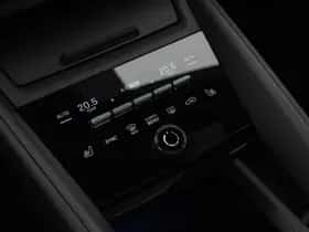 Porsche Macan (2024) thumbnail 17
