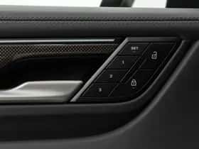 Porsche Macan (2024) thumbnail 20