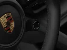 Porsche Macan (2024) thumbnail 36