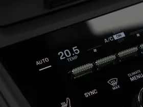 Porsche Macan (2024) thumbnail 40