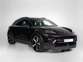 Porsche Macan (2024) thumbnail 5