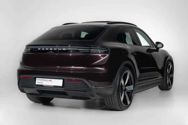 Porsche Macan (2024) thumbnail 6