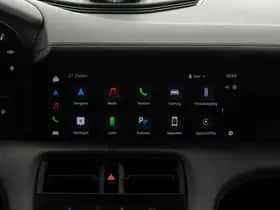 Porsche Taycan (2024) thumbnail 12