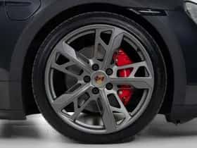 Porsche Taycan (2024) thumbnail 24