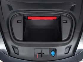 Porsche Taycan (2024) thumbnail 28