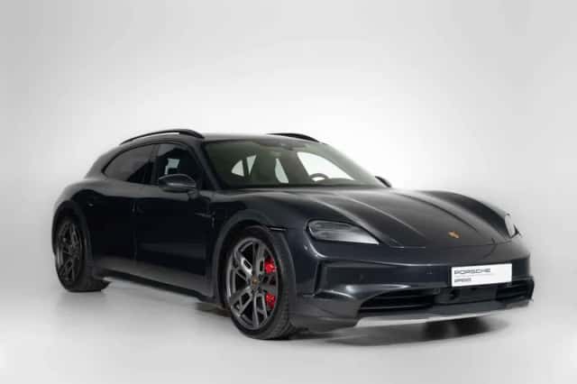 Porsche Taycan (2024) thumbnail 5