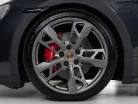 Porsche Taycan (2024) thumbnail 50
