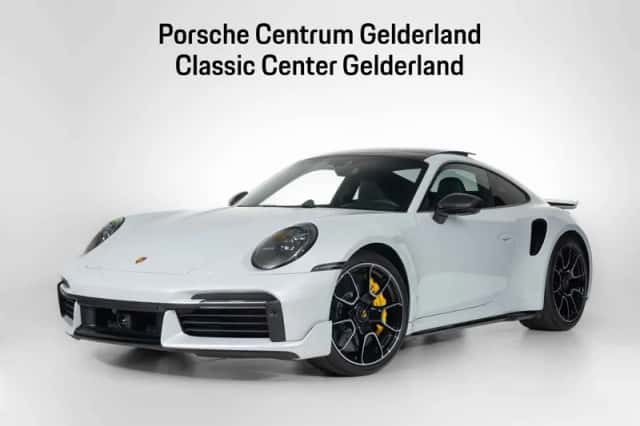 Porsche 911 (2025) thumbnail 1