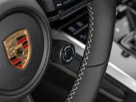 Porsche 911 (2025) thumbnail 43