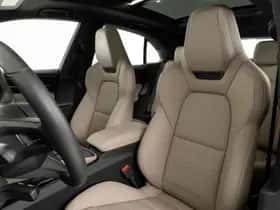 Porsche Macan (2025) thumbnail 4