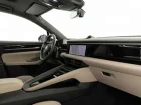 Porsche Macan (2025) thumbnail 7