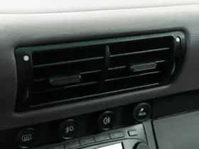 Porsche 911 (1997) thumbnail 42