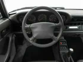 Porsche 911 (1997) thumbnail 9
