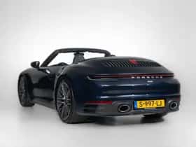 Porsche 911 (2022) thumbnail 2