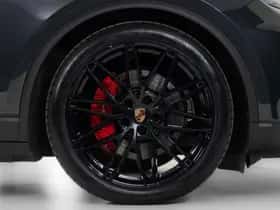 Porsche Macan (2024) thumbnail 23