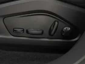Porsche Macan (2024) thumbnail 40