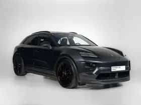 Porsche Macan (2024) thumbnail 5