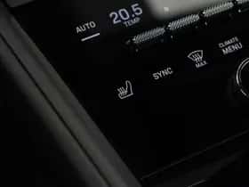 Porsche Macan (2024) thumbnail 42