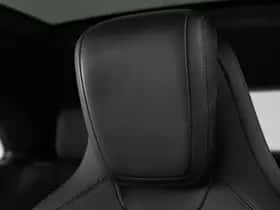 Porsche Macan (2024) thumbnail 44