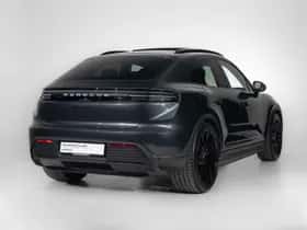 Porsche Macan (2024) thumbnail 6