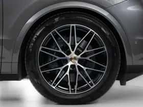 Porsche Cayenne (2024) thumbnail 20