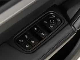 Porsche Cayenne (2024) thumbnail 38