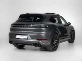Porsche Cayenne (2024) thumbnail 6